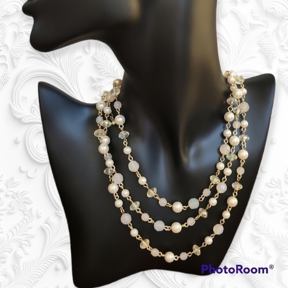 Faux Pearl Irridescent Opaque Pink Beaded Chain Necklace - Picture 1 of 8